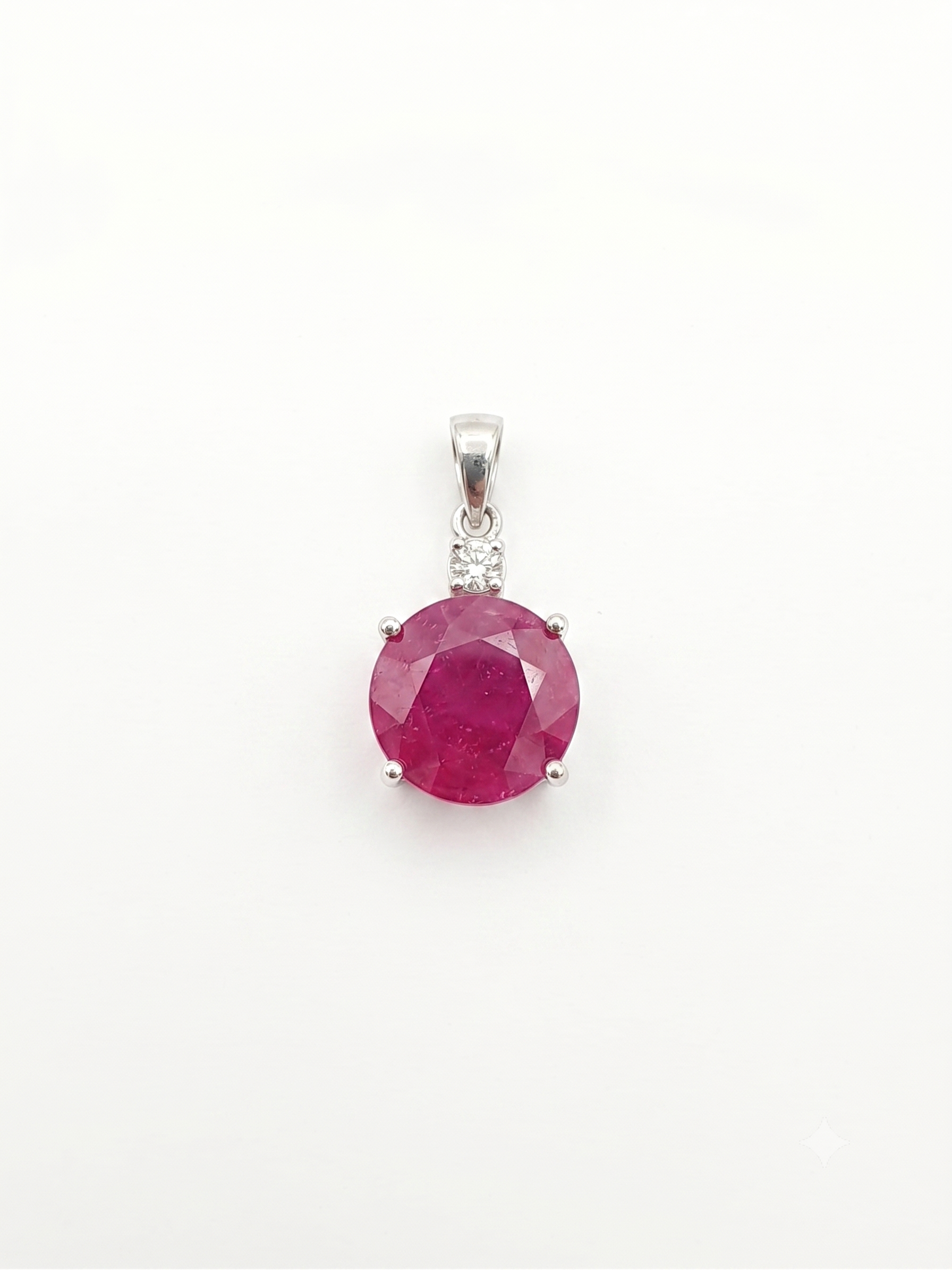 Natural Burma Ruby and Diamond Pendant (6.66 cts)
