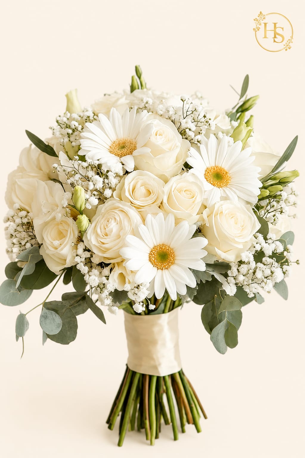 Ramo de Novia: Pureza Celestial en Blanco
