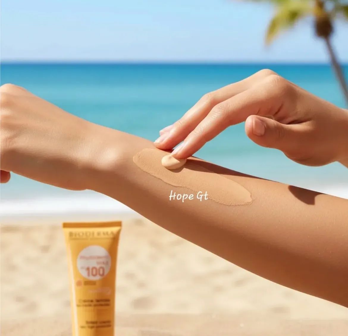 Protector Solar Bioderma con color