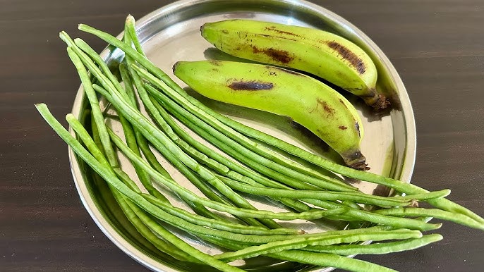 കായ് +അച്ചിങ്ങ (Mixed) / Raw Banana +Long Green Beans (Mixed) 300G