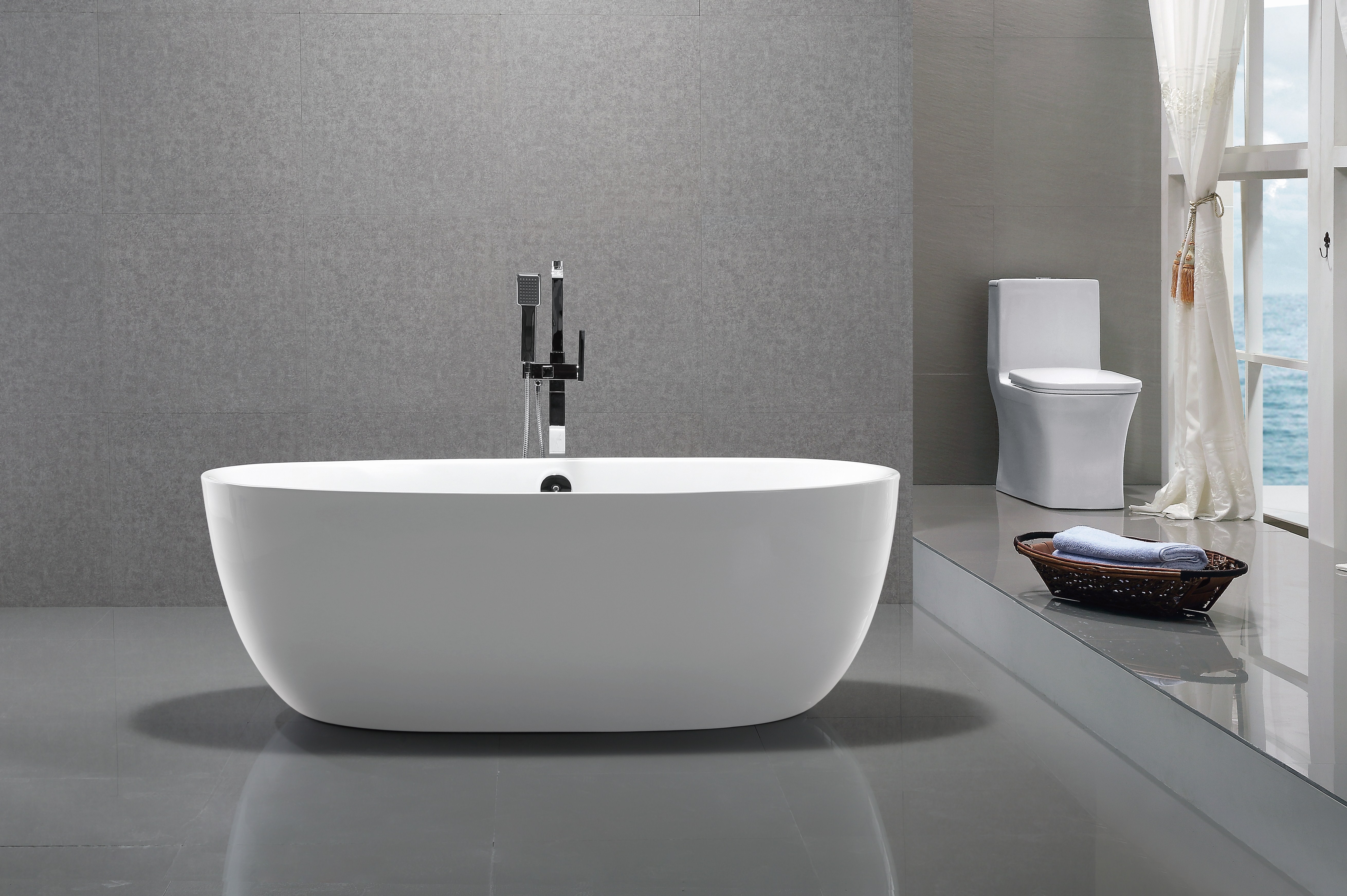 Modern Freestanding Bathtub