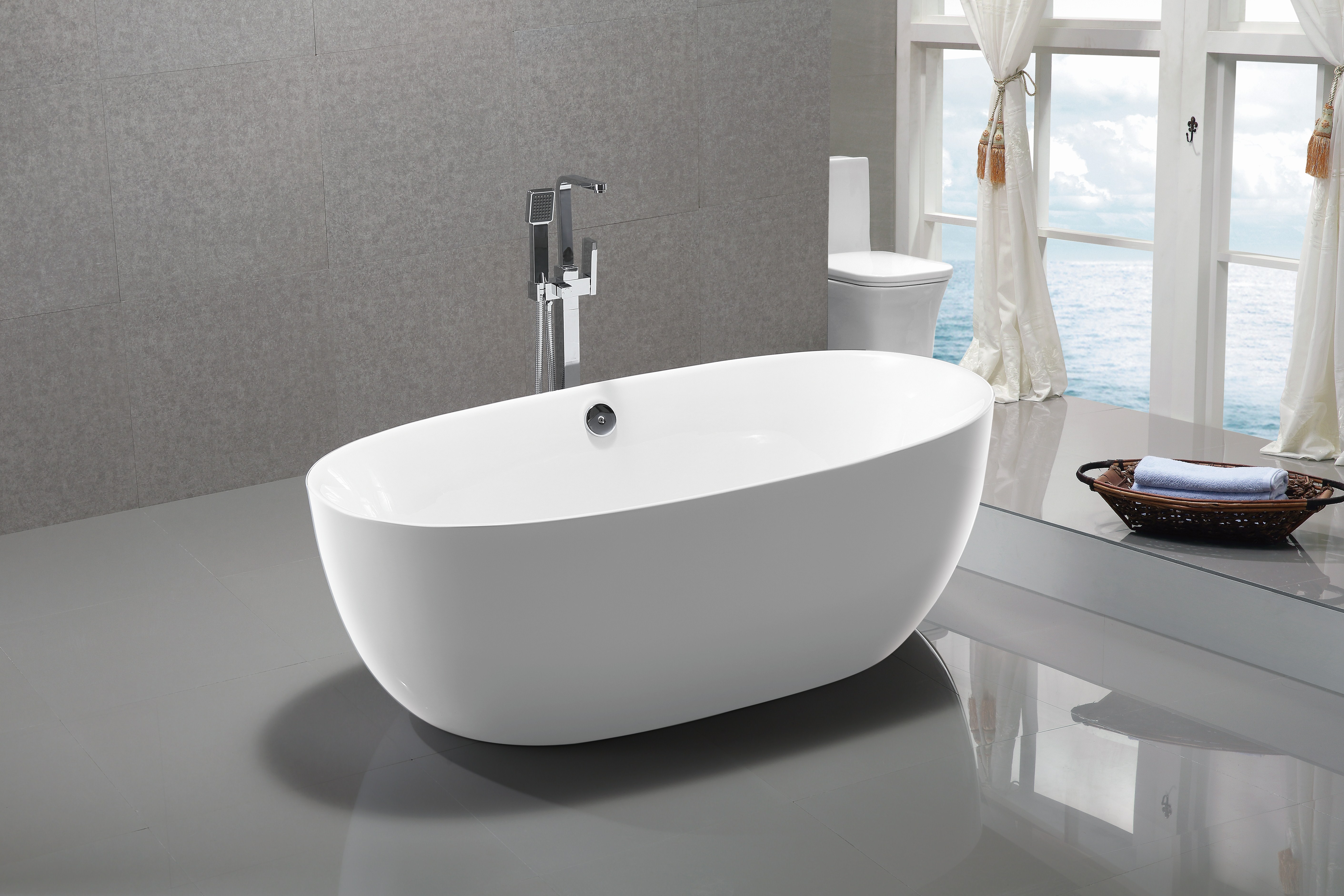Modern Freestanding Bathtub
