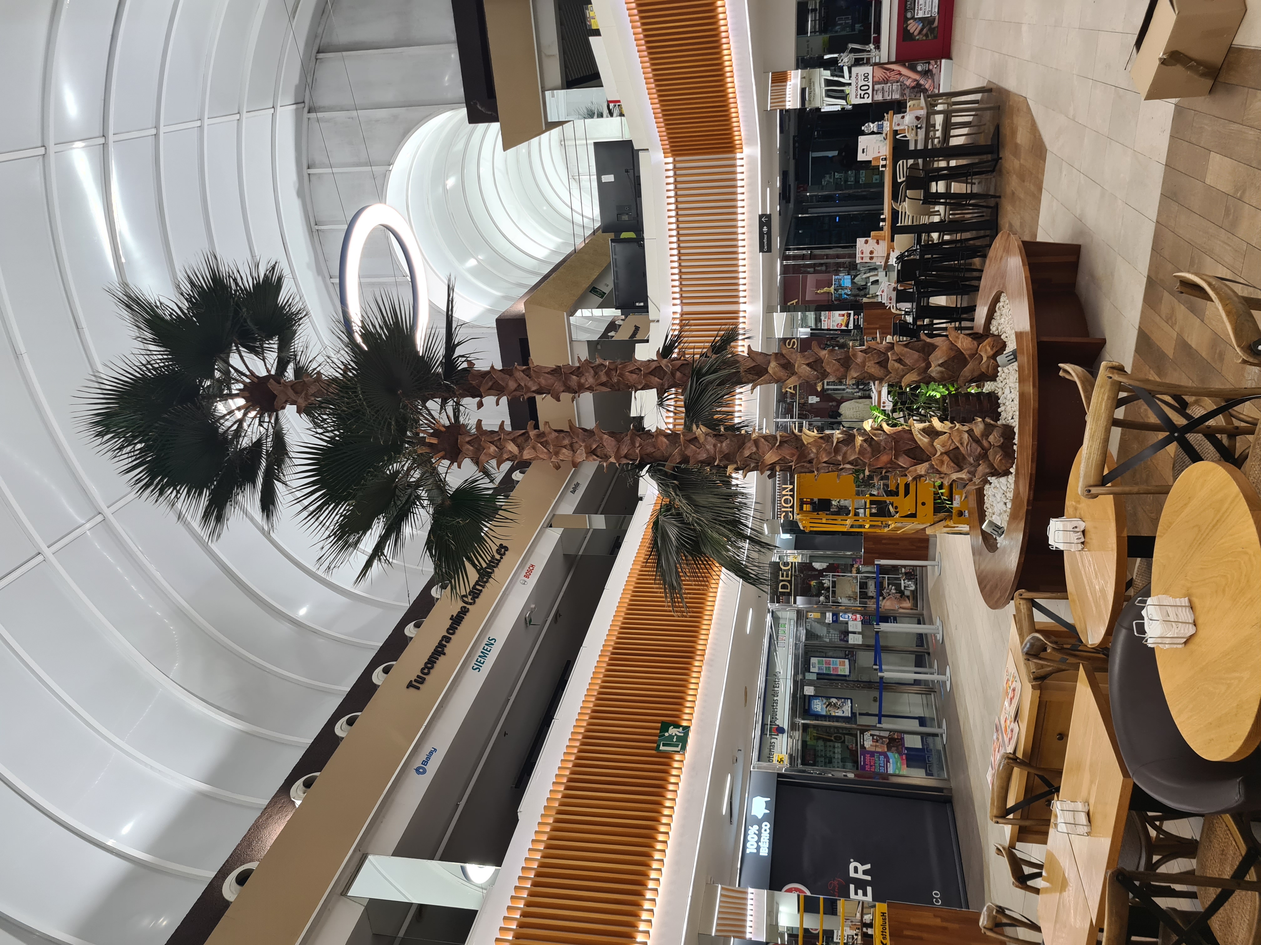 Palmera artificial