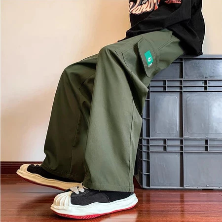 Loose Fit Cargo Pants