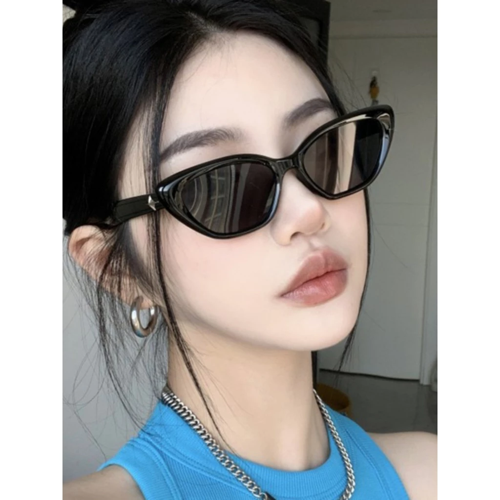 Retro Cat Eye Sunglasses