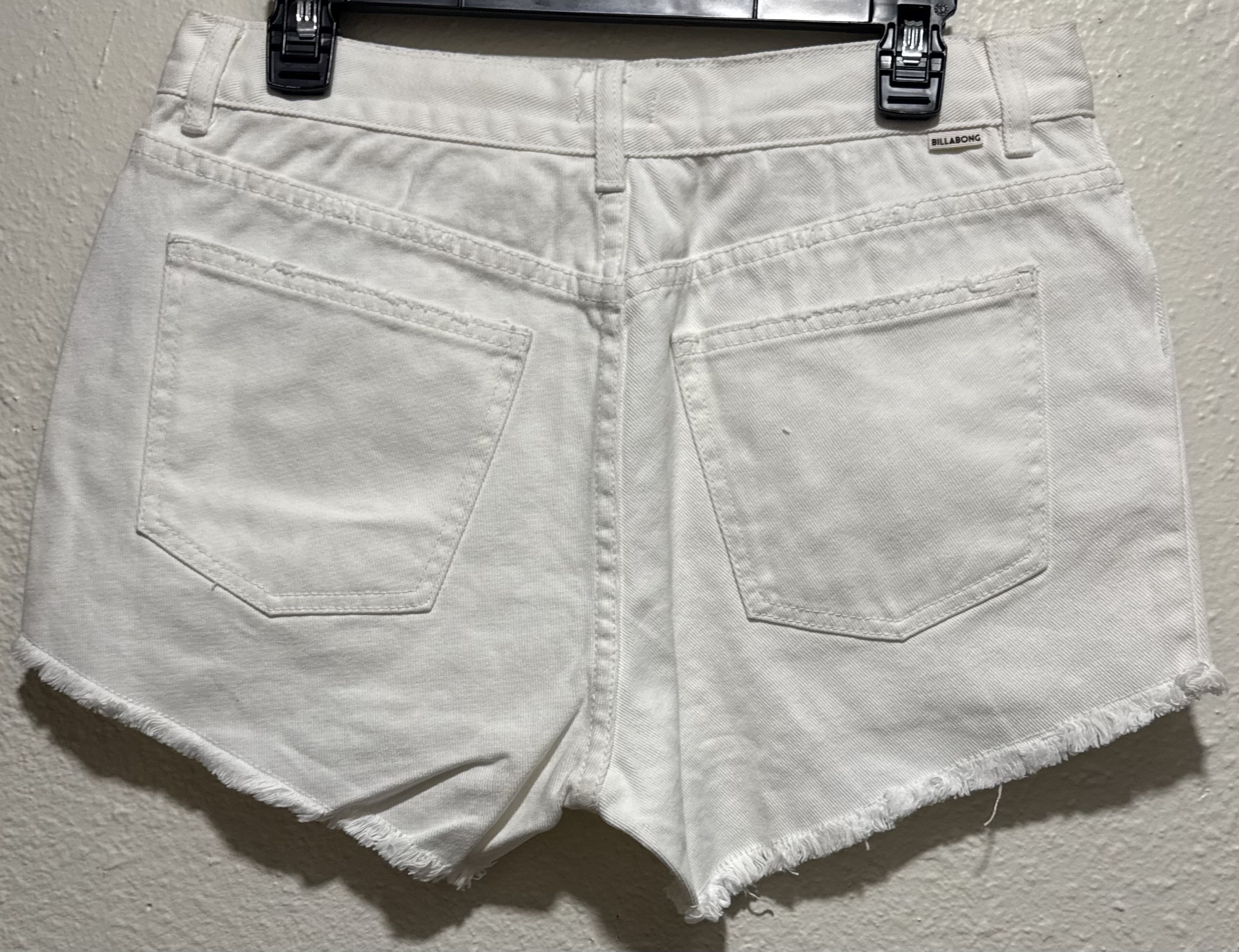 Women's Billabong Shorts (29)