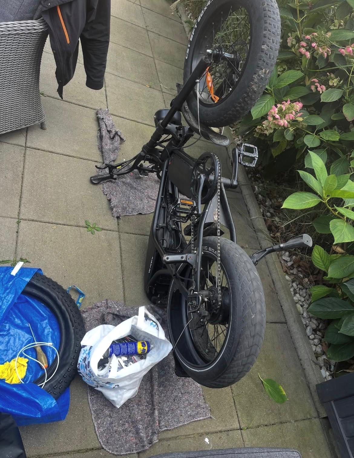 Repair of flat tires on the front and rear wheels of a fatbike.