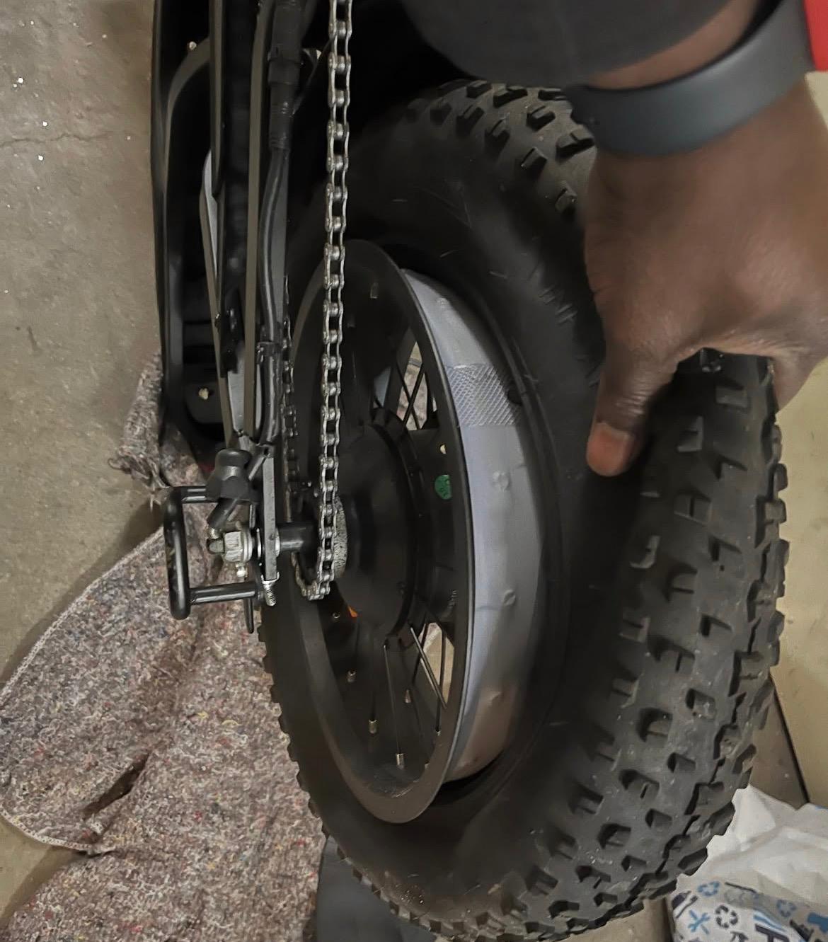 Fatbike mini rear wheel Flat tire repairs