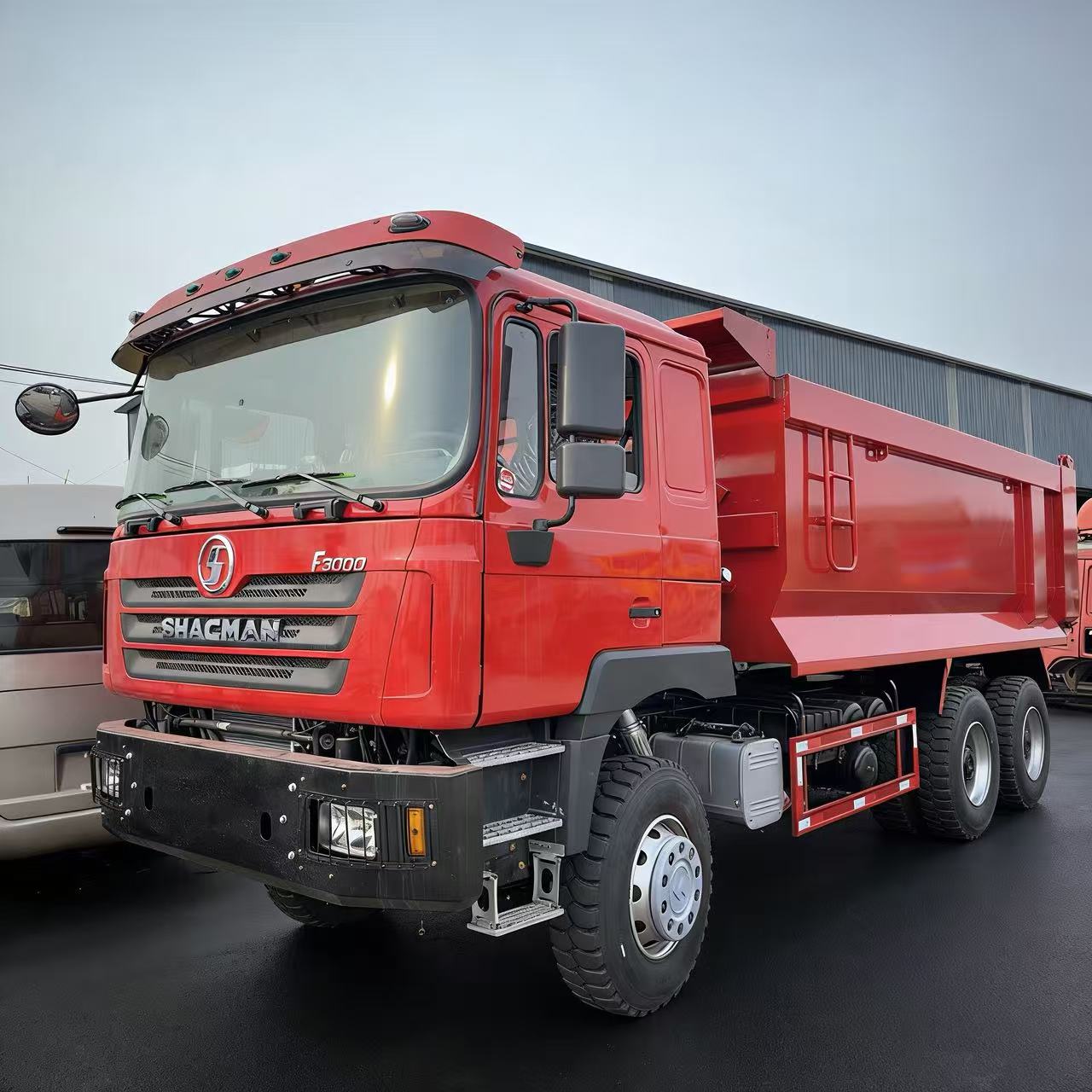 Delong 64 dump truck