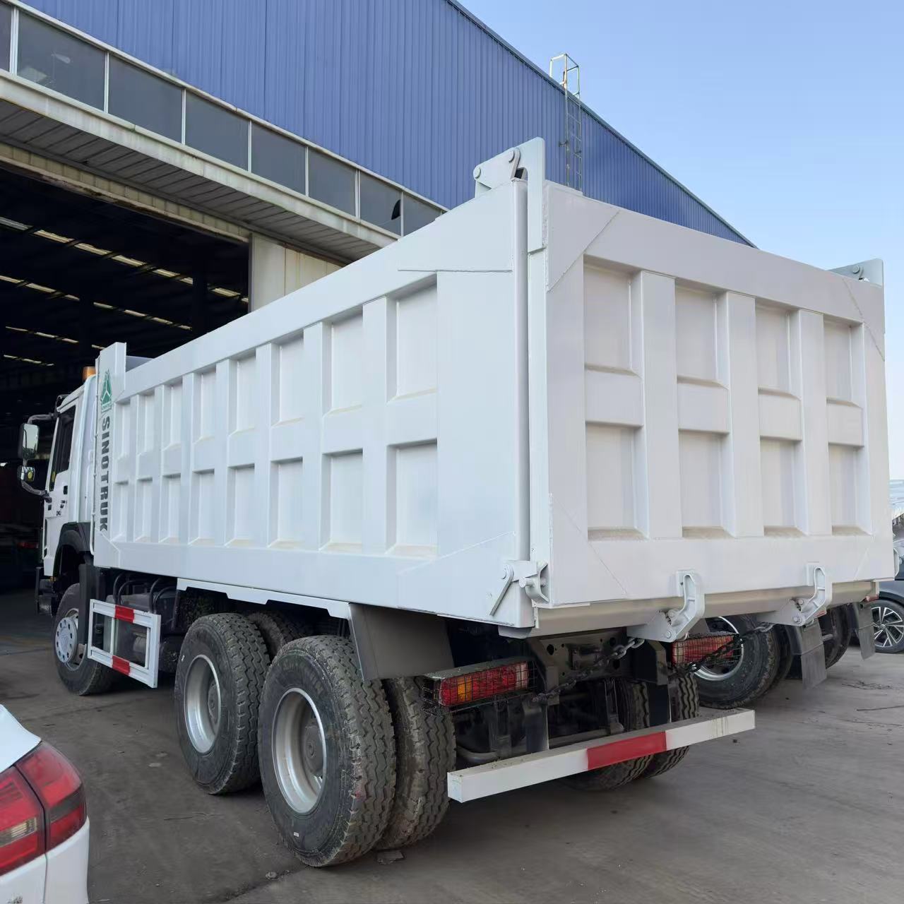 Howo 64 dump truck