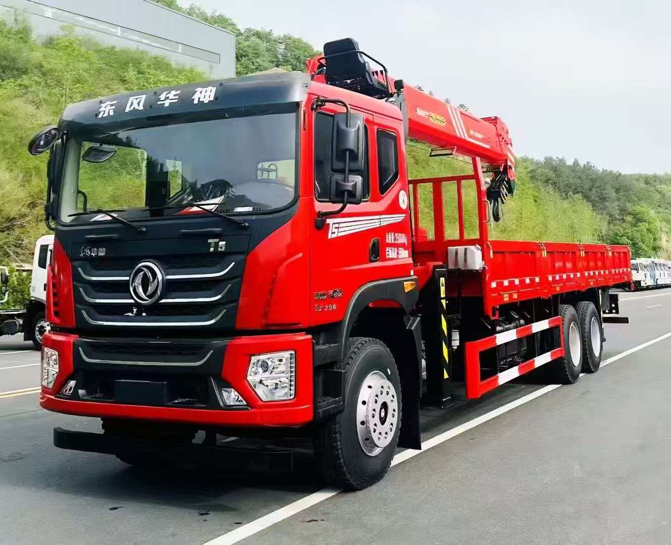 Truck-mounted crane