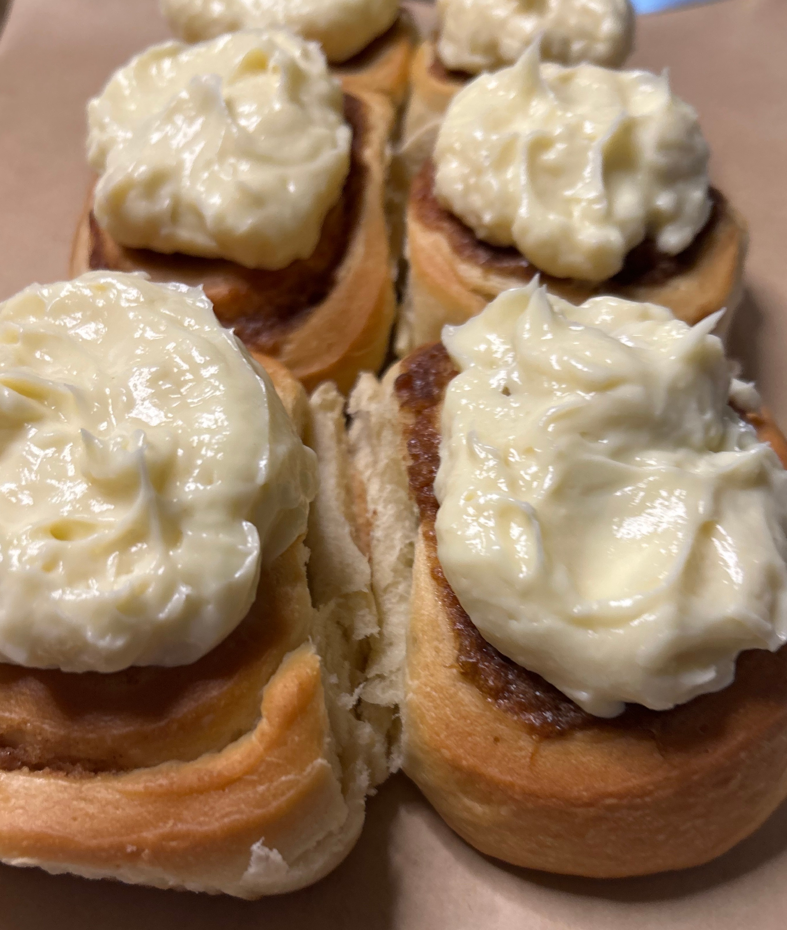 Peach Cobbler Cinnamon Rolls 