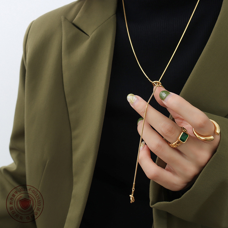 Minimalist Lariat Necklace
