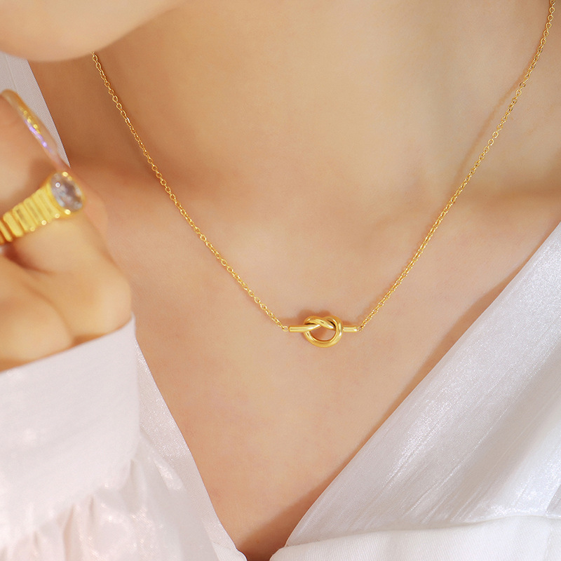 316L Stainless Steel Gold-Plated Knot Pendant Necklace