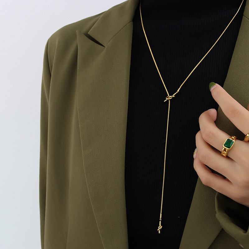 Minimalist Lariat Necklace