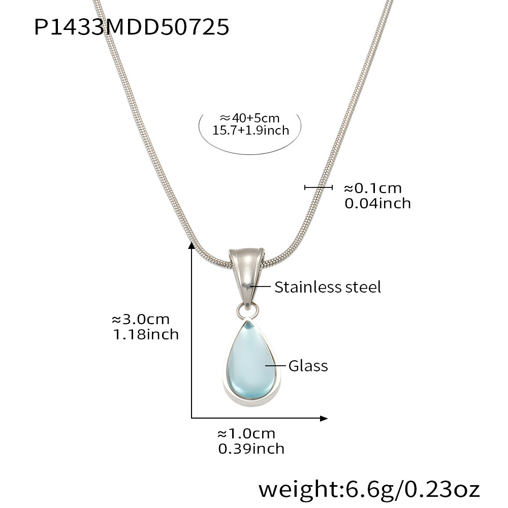 Elegant Teardrop Pendant Necklace