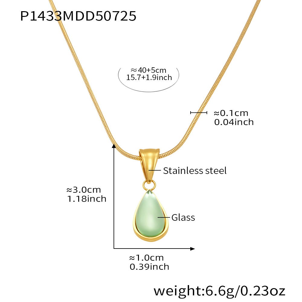 Elegant Teardrop Pendant Necklace