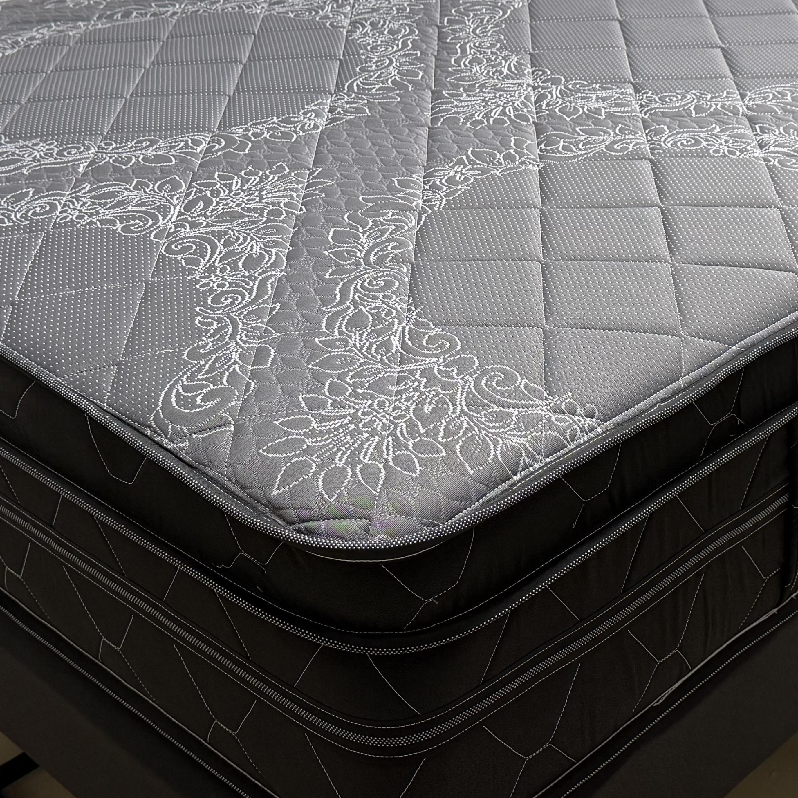Mia Silver Cloud Euro Top Luxury Mattress 