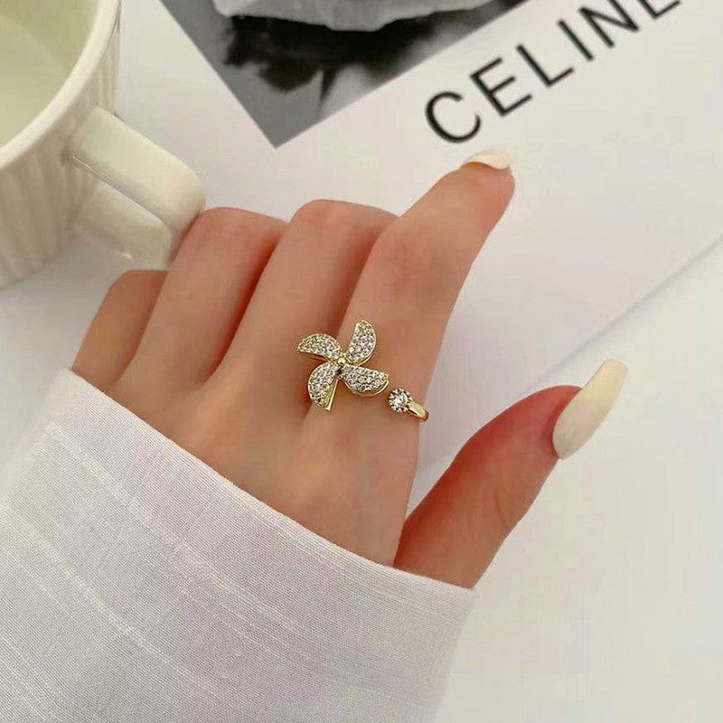 Bloom Spinner Ring