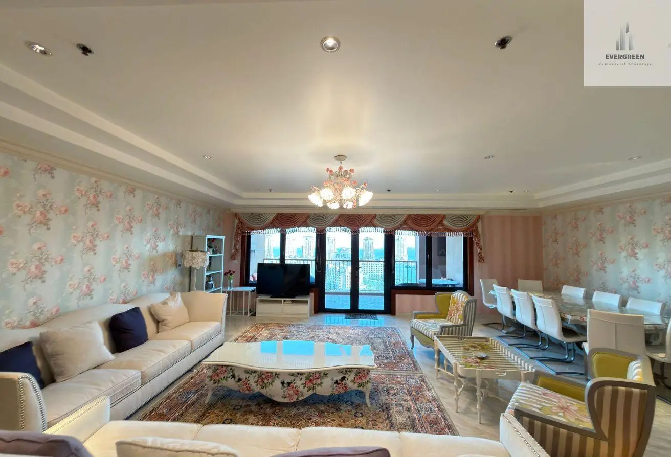 Luxury Apartment Living Experience