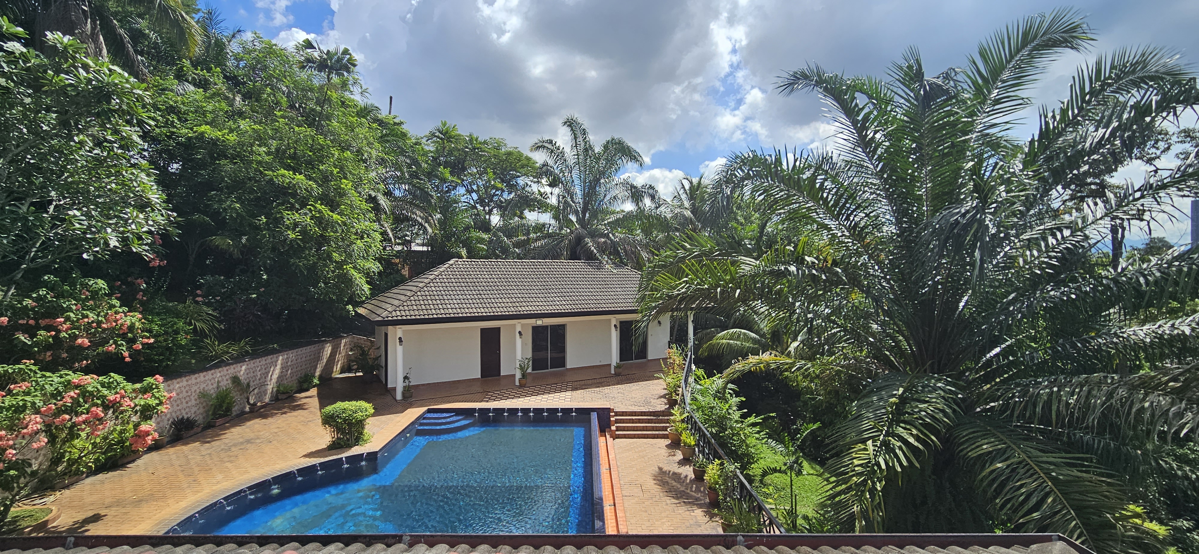 Bungalow @ Bukit Tunku