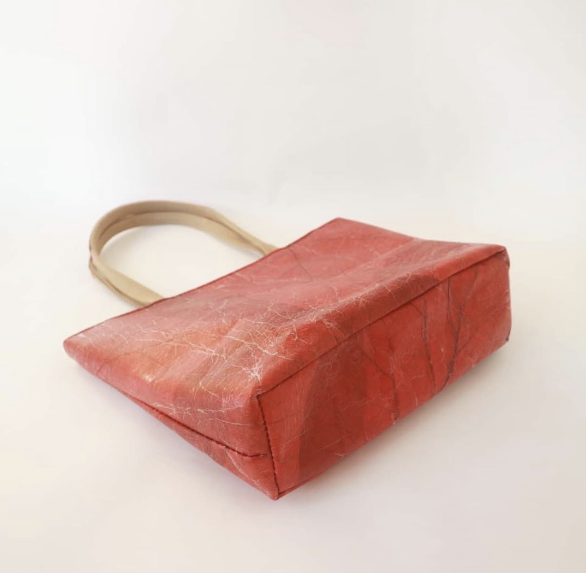 Sustainable Teak Leaf Leather Tote Bag – Scarlet Red | Eco-Friendly Handmade Handbag
