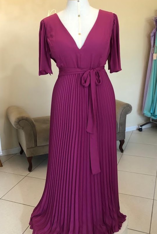 Vestido Rosa Fúcsia Tamanho 50