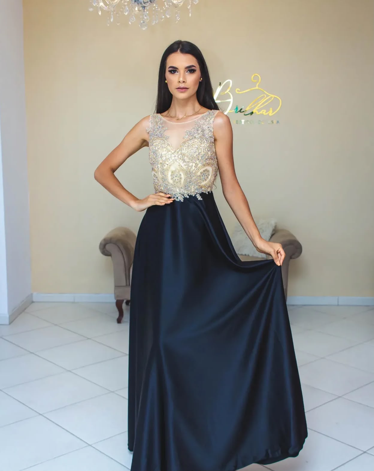 Vestido Preto e Dourado Tamanho P