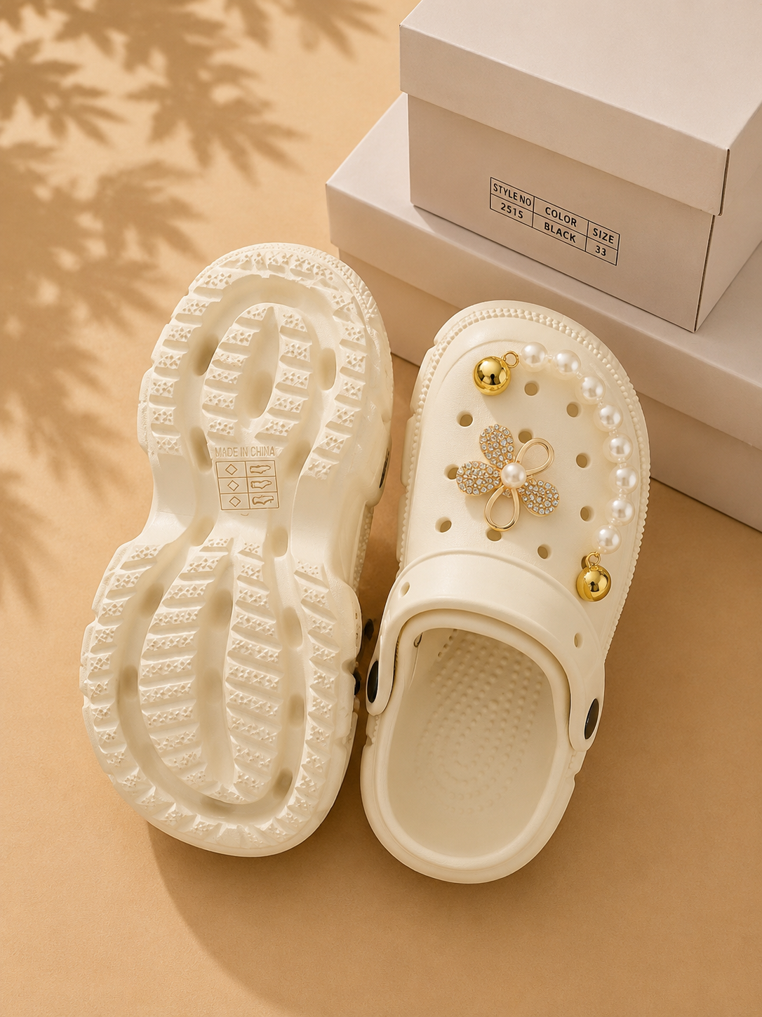 Sabots Enfant Élégance Perles – Blanc