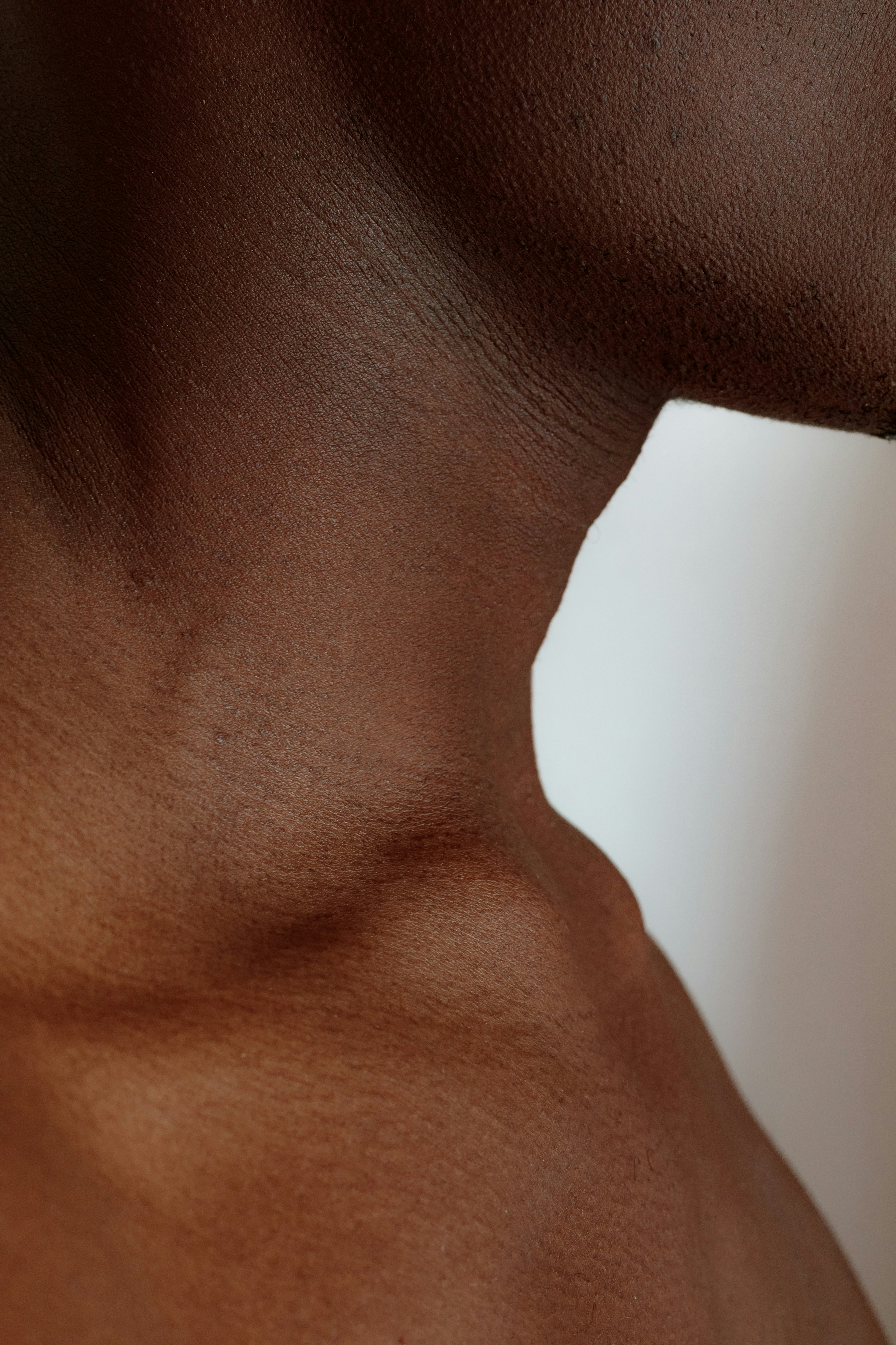 Décolletage Ultherapy: Chest Line Smoothing & Firming