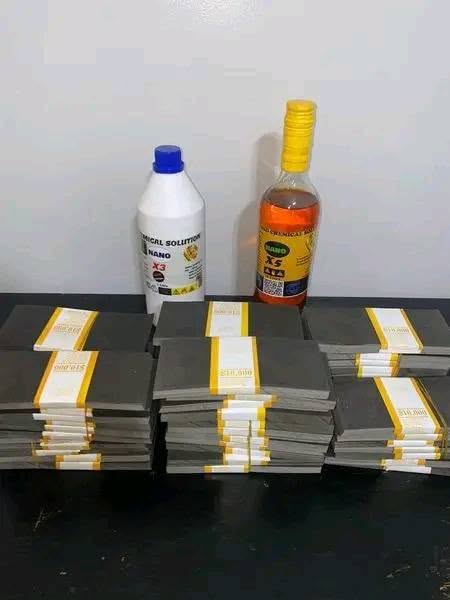 High-performance cleaning set for defaced bank notes