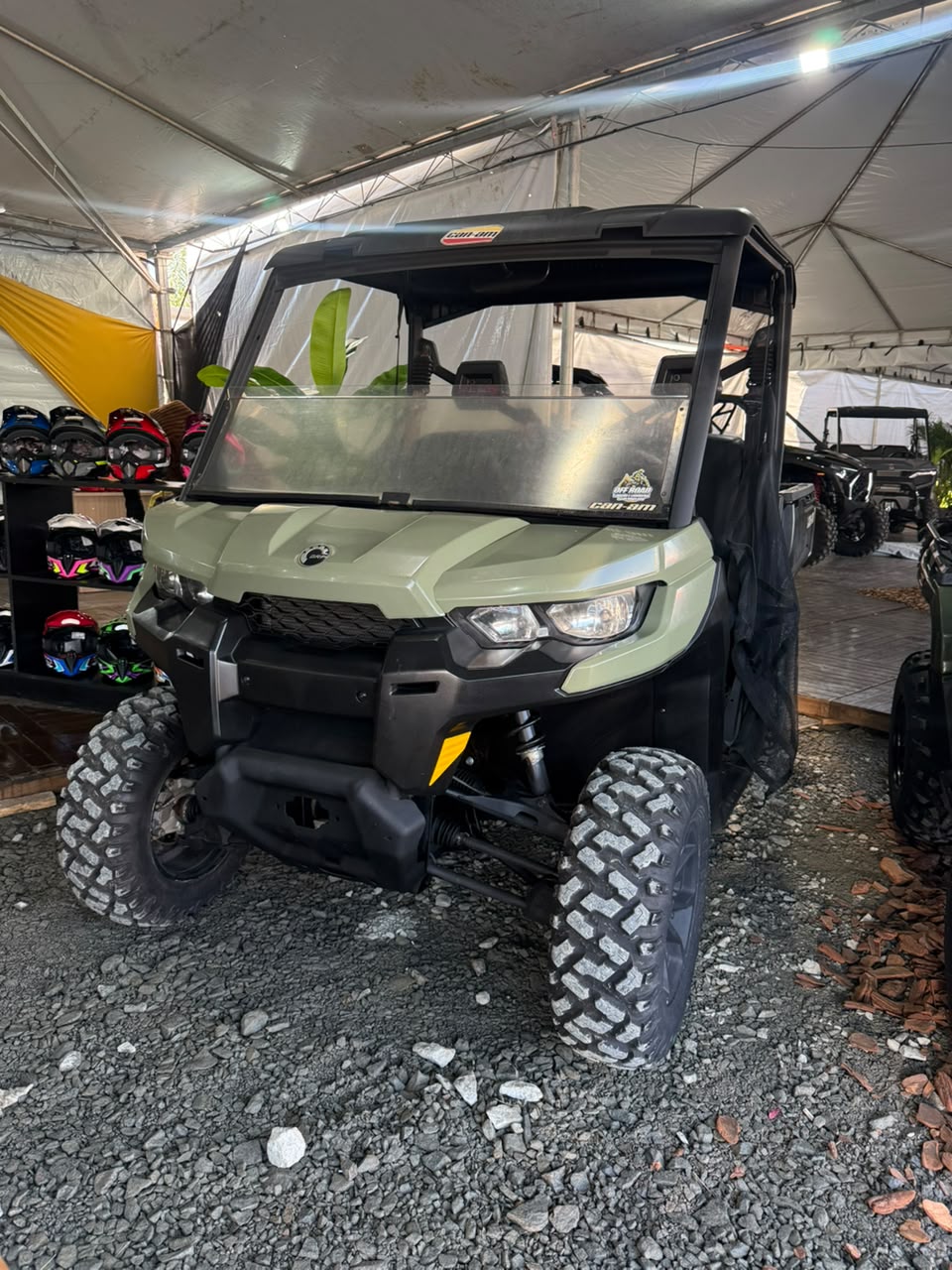 UTV Can-am Defender