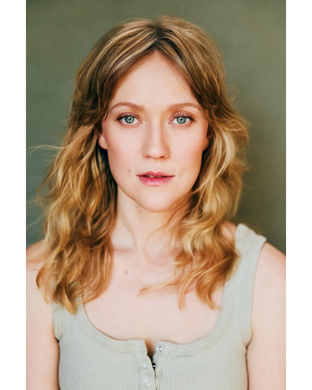 Studio Makeup & Light Hair