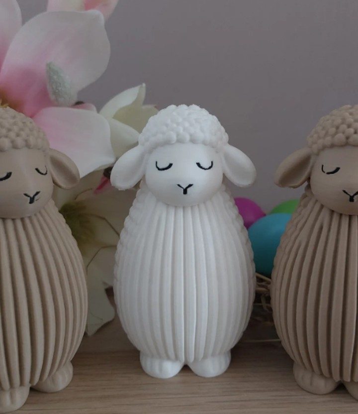 MOUTON PRINTEMPS — SUJET